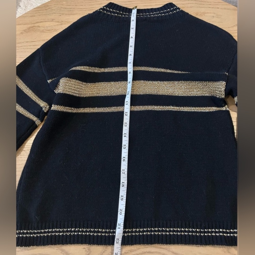 “SHOW ME YOUR MUMU” - “NEVE”
Black and Gold Sweater Size XS - Picture 5 of 9